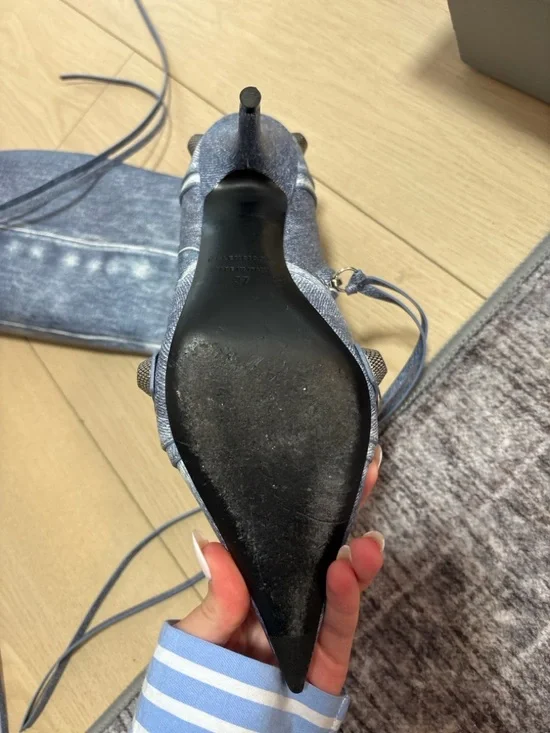 Balenciaga Washed Denim Knee-High Pointed-Toe Boots in Blue - Picture 3 of 9